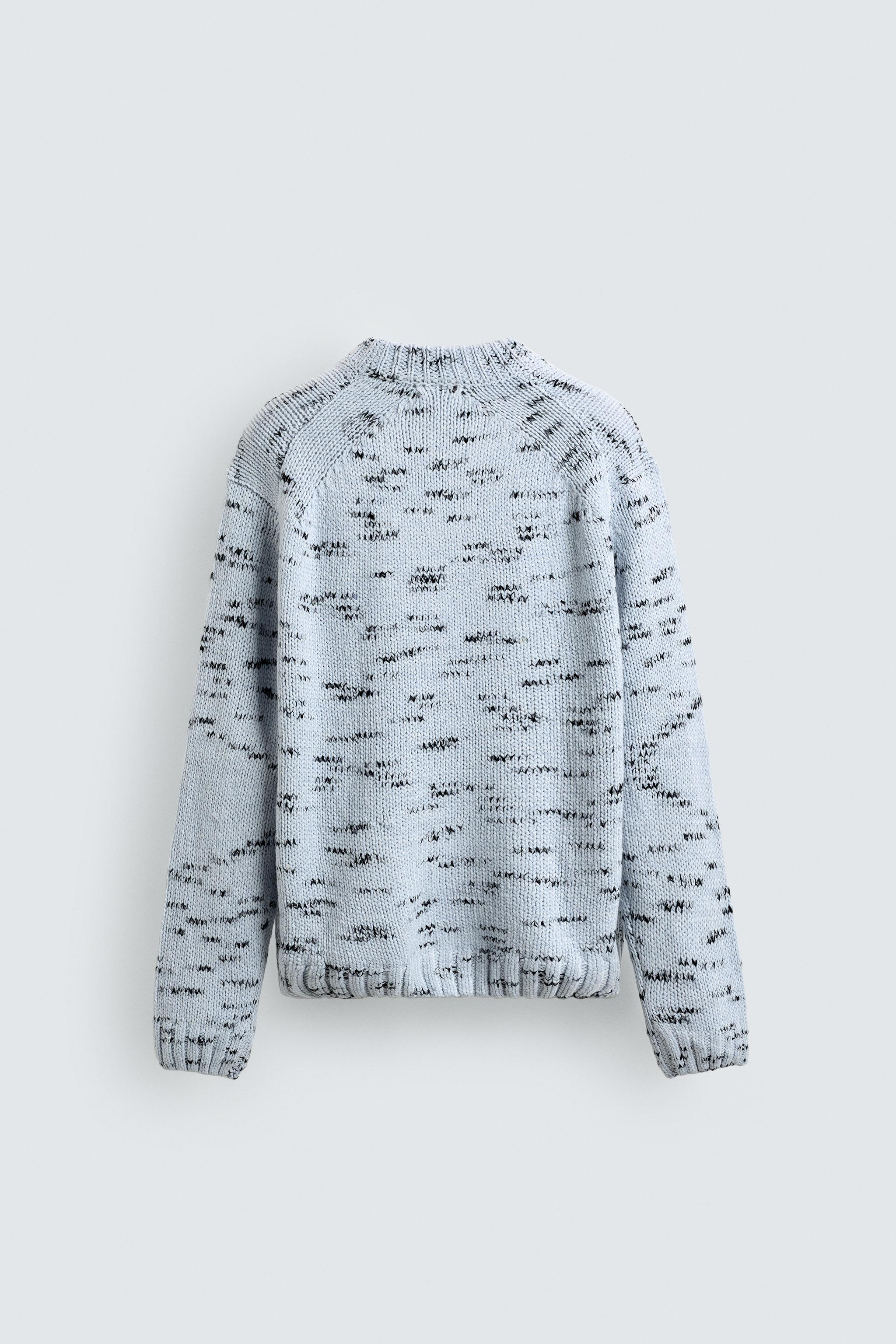 CONTRAST TEXTURED JUMPER